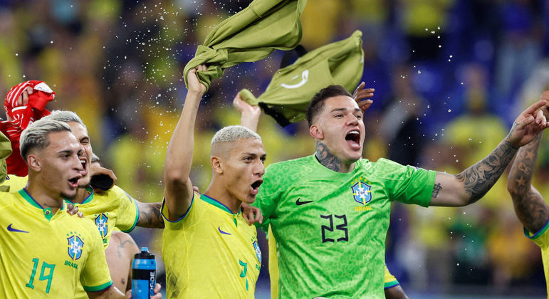 Brasil foi a segunda seleção a garantir uma vaga nas oitavas de final, em jogo contra a Suíça