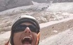 Um alpinista italiano enviou uma selfie para a família cerca de 20 minutos antes de ser morto por uma avalanche devastadora, na Itália, no último domingo (3)