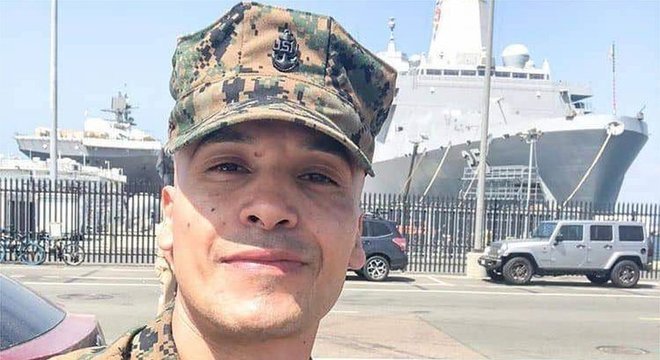 As fotos do militar americano Juan Avalos foram usadas por 'Paul Richard' para aplicar um golpe