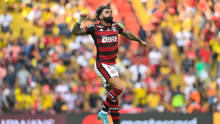 Sempre ele! Aos 48 minutos da primeira etapa, Everton Ribeiro cruza na área e Gabigol empurra para as redes. Gol do Flamengo.