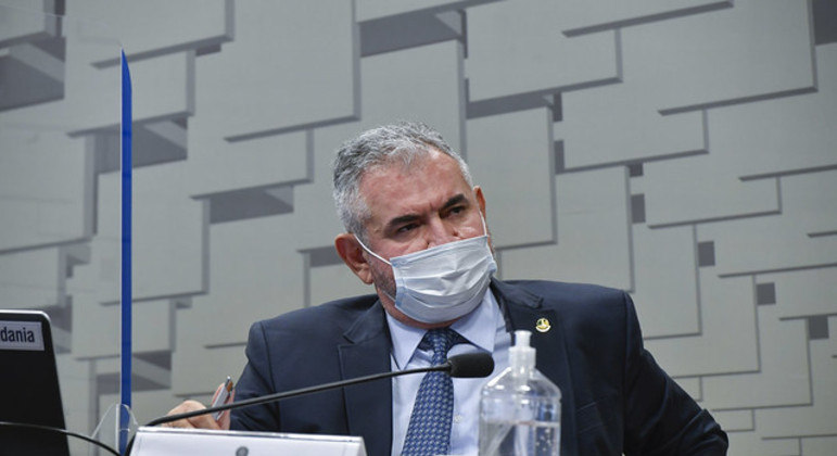 Senador Angelo Coronel, relator da reforma do IR
