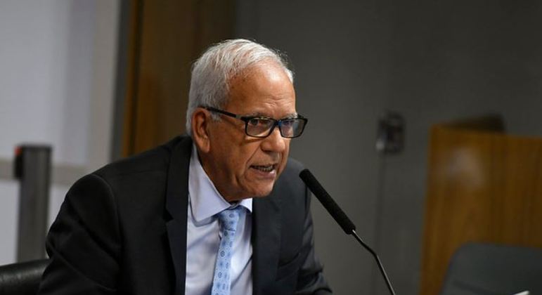Senador Oriovisto Guimarães (Podemos-PR) é contra a proposta aprovada pela Câmara