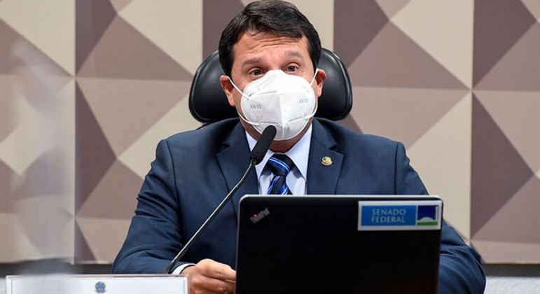 Senador articula derrubada de veto de Bolsonaro a remédios para câncer