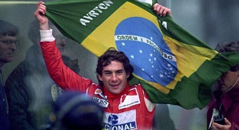 Flavio Gomes teve acesso à autópsia do tricampeão Senna. E ela revelou que ele não morreu na pista de Ímola

