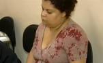 Enquanto a mãe dormia no quarto junto aos dois filhos gêmeos de 16 dias na maternidade de um hospital de Maringá, no Paraná, uma mulher de 20 anos sequestrou uma das crianças e a levou para casa. A sequestradora era paciente do hospital e deu entrada no local com gravidez psicológica. Depois de uma hora, a polícia encontrou a criança na casa da suspeita, que foi presa em seguida. A recém-nascida voltou ao hospital e ficou internada na pediatria com a mãe