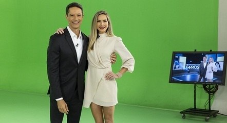 Sérgio Aguiar e Mariana Weickert apresentam a "Retrospectiva dos Famosos"