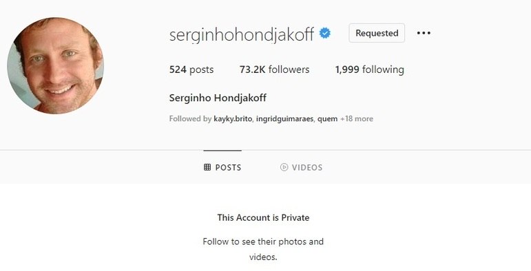 Hondjakoff chegou a bloquear seu perfil no Instagram após a polêmica. Antes disso, a conta do artista era públicaLeia também: Sérgio Hondjakoff foi de personagem icônico a cárcere privado e reabilitação