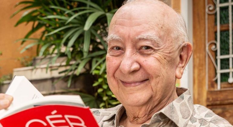 Veterano está internado desde o dia 25 de agosto em um hospital da rede Prevent Senior