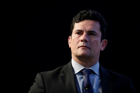 Moro tem maior nota entre os políticos pesquisados