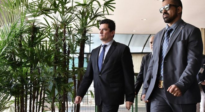 Sérgio Moro (centro) dizia querer ampliar capacidade do Coaf para combater organizações criminosas