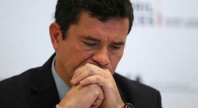  'Nossas conversas são profissionais e são com o objetivo de contribuir para a temática anticorrupção', diz Dallagnol sobre atuais conversas com Sergio Moro (foto)