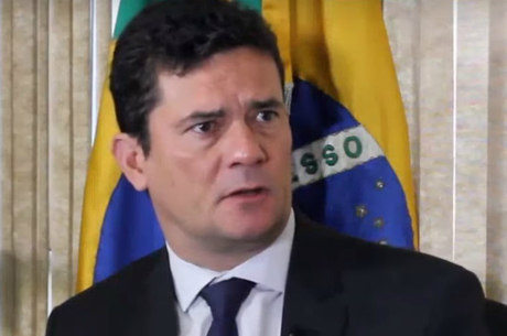 Sergio Moro dá entrevista a Eduardo Bolsonaro