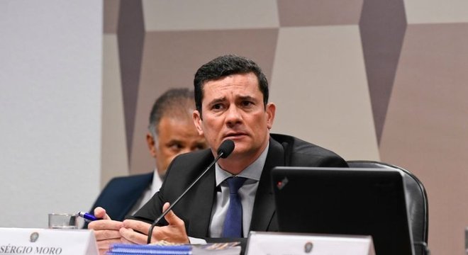 De Sanctis diz que as dificuldades que passou foram maiores do que as enfrentadas por Moro 