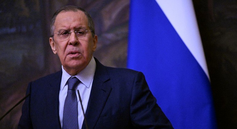 O ministro das Relações Exteriores da Rússia, Sergei Lavrov, participa de coletiva de imprensa