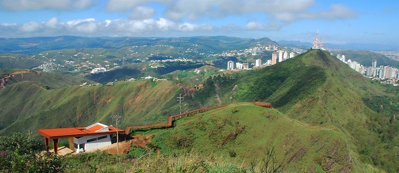 PPK movimenta foliões por mais de 5 horas e cobra tombamento da serra do  Curral