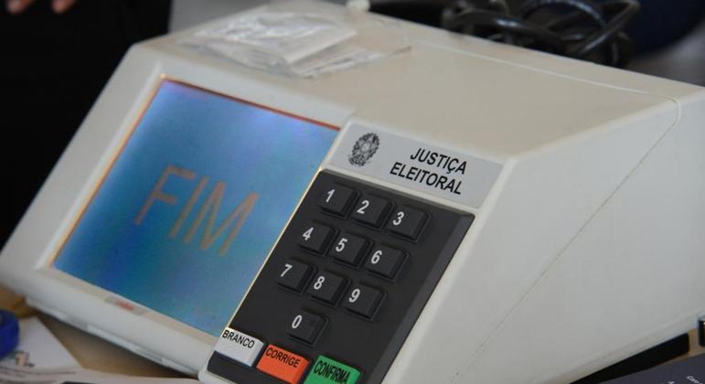 sete-mil-eleitores-brasileiros-devem-votar-domingo-na-argentina