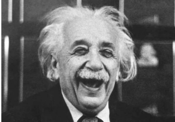 Seu trabalho foi consolidado por ter desenvolvido a teoria da relatividade geral, um dos pilares da física moderna ao lado da mecânica quântica.