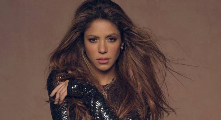 Shakira deu entrevista à mexicana Televisa na noite desta segunda (27)