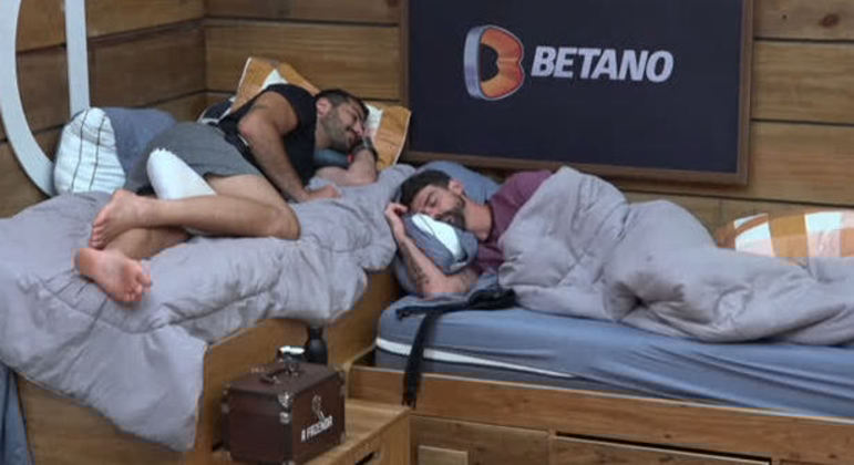 Shayan mostrou dificuldades para pronunciar a palavra 