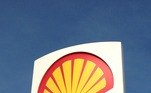 12. Shell: a rede de postos de gasolina afirmou que deixará todas as operações na Rússia. Com isso, a empresa vai renunciar a dois grandes projetos locais e, segundo a Bloomberg, terá uma perda de US$ 3 bilhões (cerca de R$ 14,4 bilhões)