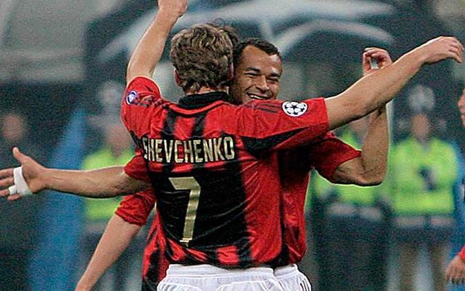 Shevchenko (46 anos) - Ídolo do Milan e do futebol sueco, o ex-jogador optou em seguir no mundo do futebol e virou treinador. Atualmente sem clube, teve seu último trabalho no Genoa, da Itália.