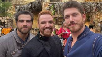 "Trio que aprontou muito", diz Bernardo Mesquita sobre Shimêia, Eliabe e Abinadabe em post com colegas de elenco (Reprodução/Instagram)