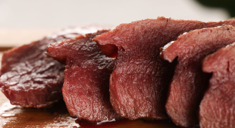 Short rib com dry rub de café, receita do barbecue king José Mateus