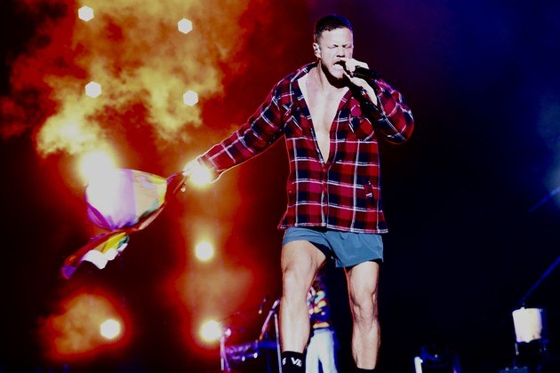 A banda Imagine Dragons se apresentou no Rio de Janeiro, na noite deste sábado (4). Este foi o segundo show do grupo no Brasil — eles também tocaram no Allianz Parque, em São Paulo