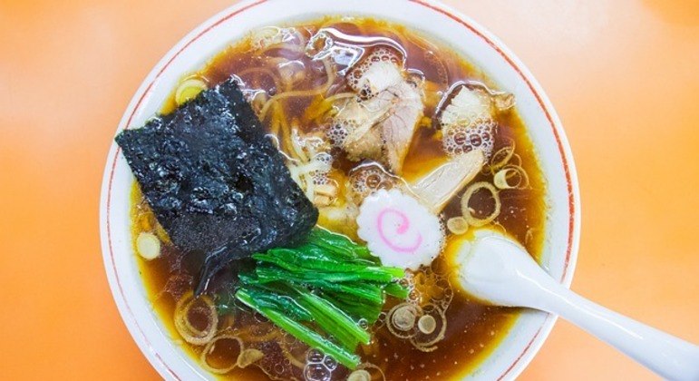 Shoyu é usado em pratos quentes e frios da culinária japonesa