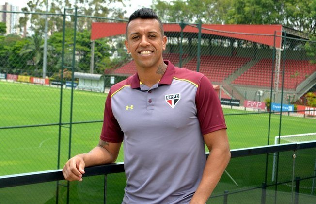 Primeiro goleiro que chegou ao Tricolor com aval de Ceni, Sidão foi bastante criticado. Ele atuou na primeira passagem do ídolo como técnico e permaneceu no clube até 2018 