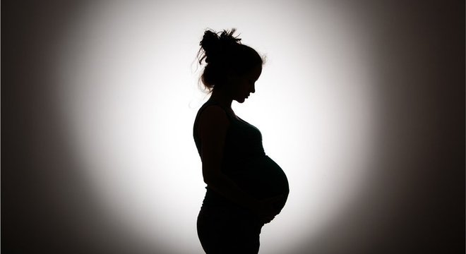 Maioria das grávidas com HIV eram pretas ou pardas, tinham entre 20 e 29 anos e eram analfabetas ou tinham até 8ª série incompleta