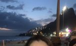 Na publicação mais recente, por exemplo, ela fez uma selfie do passeio na praia no Rio de Janeiro em um fim de semana