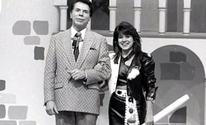 Aqui, ao lado de Mara Maravilha, que começou como apresentadora de programas infantis no SBT