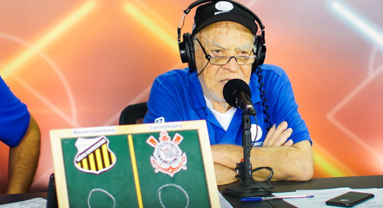 Silvio Luiz narrando o Campeonato Paulista de 2022 pelo R7