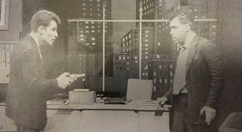 Silvio Luiz (a esquerda) com Gilberto Chagas no especial Cela 2477 - Corredor da Morte. 