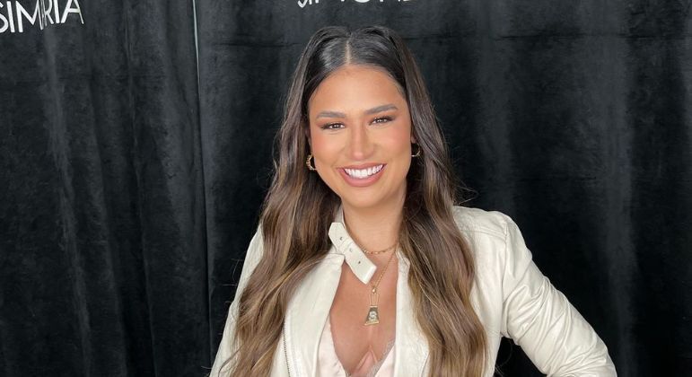 Simone interage com os fãs nas redes sociais