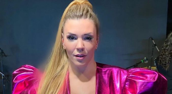 Simony questionou fãs e seguidores: 'Os exames estão em dia?'