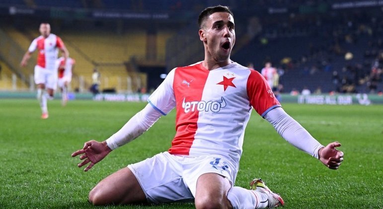 Champions League: Dirigentes do Slavia Praga riem de nervoso com sorteio