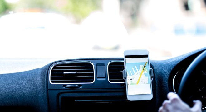 Críticas dos cientistas sociais recaem sobre modo como a tecnologia é utilizada nos apps