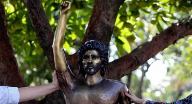 Sócrates - Localizada na sede do Corinthians (Parque São Jorge)