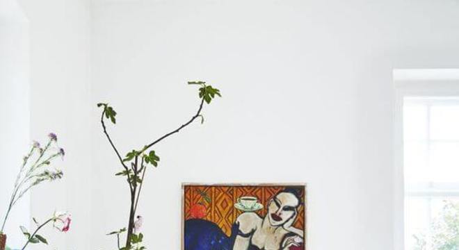 Sofá colorido 2 lugares para sala delicada