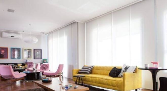 Sofá colorido amarelo