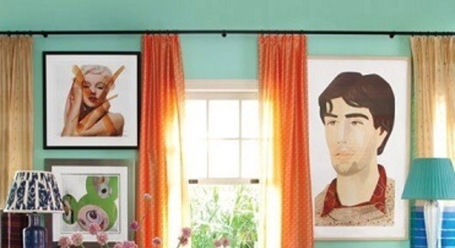 Sofá colorido vinho