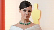 Indicada ao Oscar, Sofia Carson precisou de escolta para a premiação por usar colar de luxo 