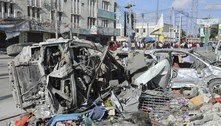 Sobe para 100 o número de mortos após ataque na Somália