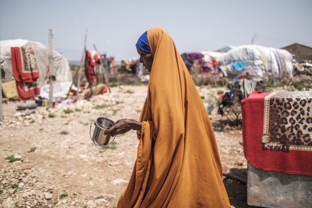 A Somália está à beira da fome, advertiu nesta segunda-feira (5) o diretor da agência humanitária da ONU, em um 'último alerta' antes que aconteça uma catástrofe neste país da região do Chifre da África, afetada por uma seca histórica