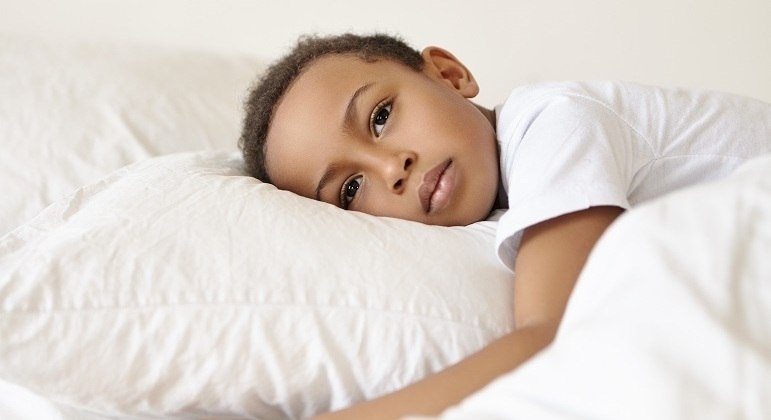 Ansiedade e ambiente inadequado podem atrapalhar o sono das crianças