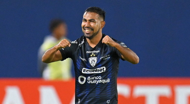 Sornoza, que teve fraco desempenho, quando jogou pelo Corinthians, marcou para o Independiente