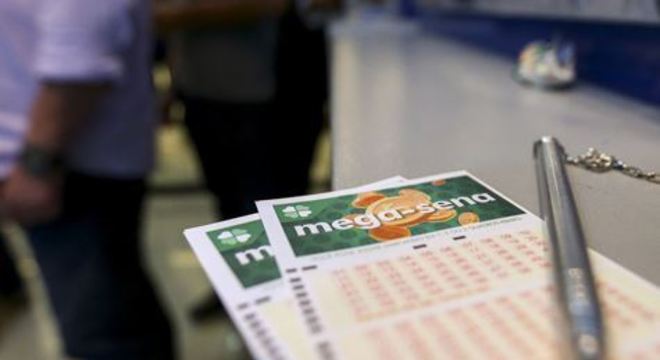 Mega-Sena acumula de novo e deve pagar R$ 40 milhões na segunda (4)