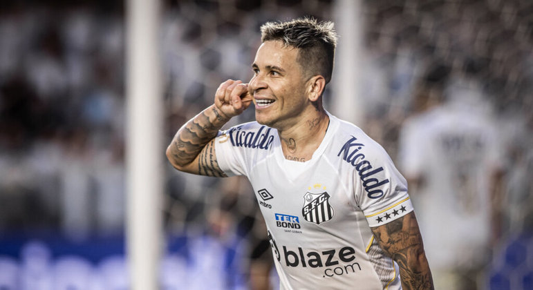 Corinthians pensou, Boca se interessou e Grêmio fez proposta. Soteldo não seguirá no Santos